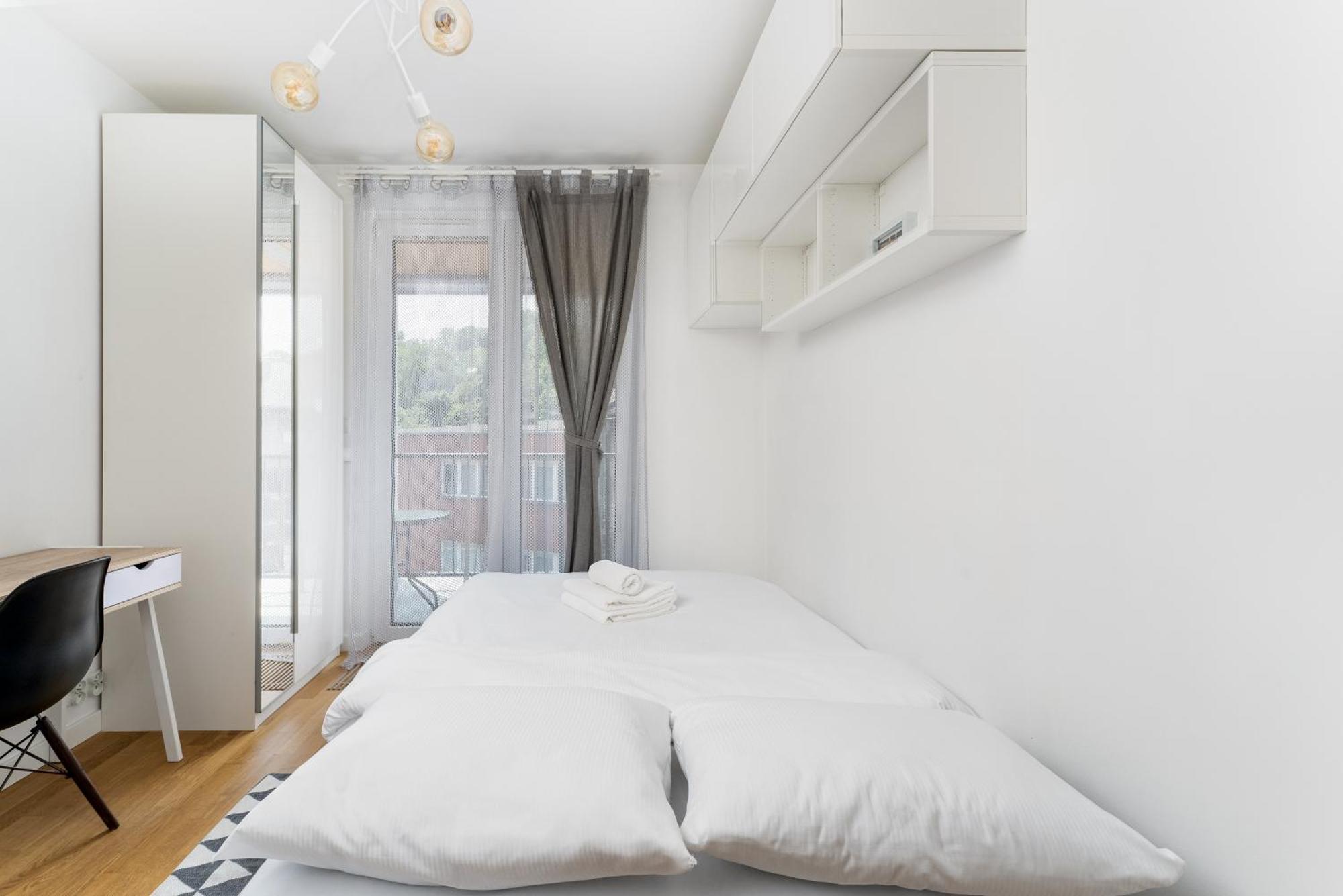 Podgorze With Balcony Apartment *