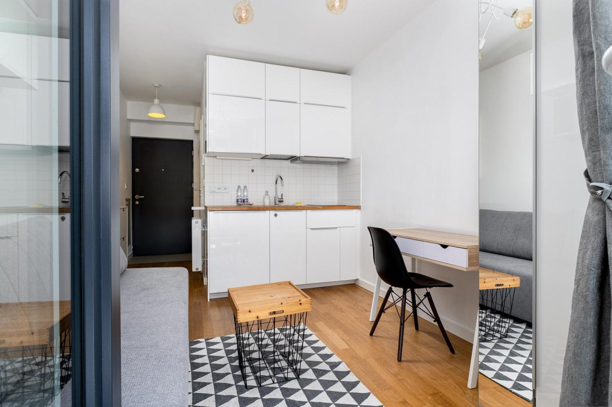 Podgorze With Balcony Apartment *