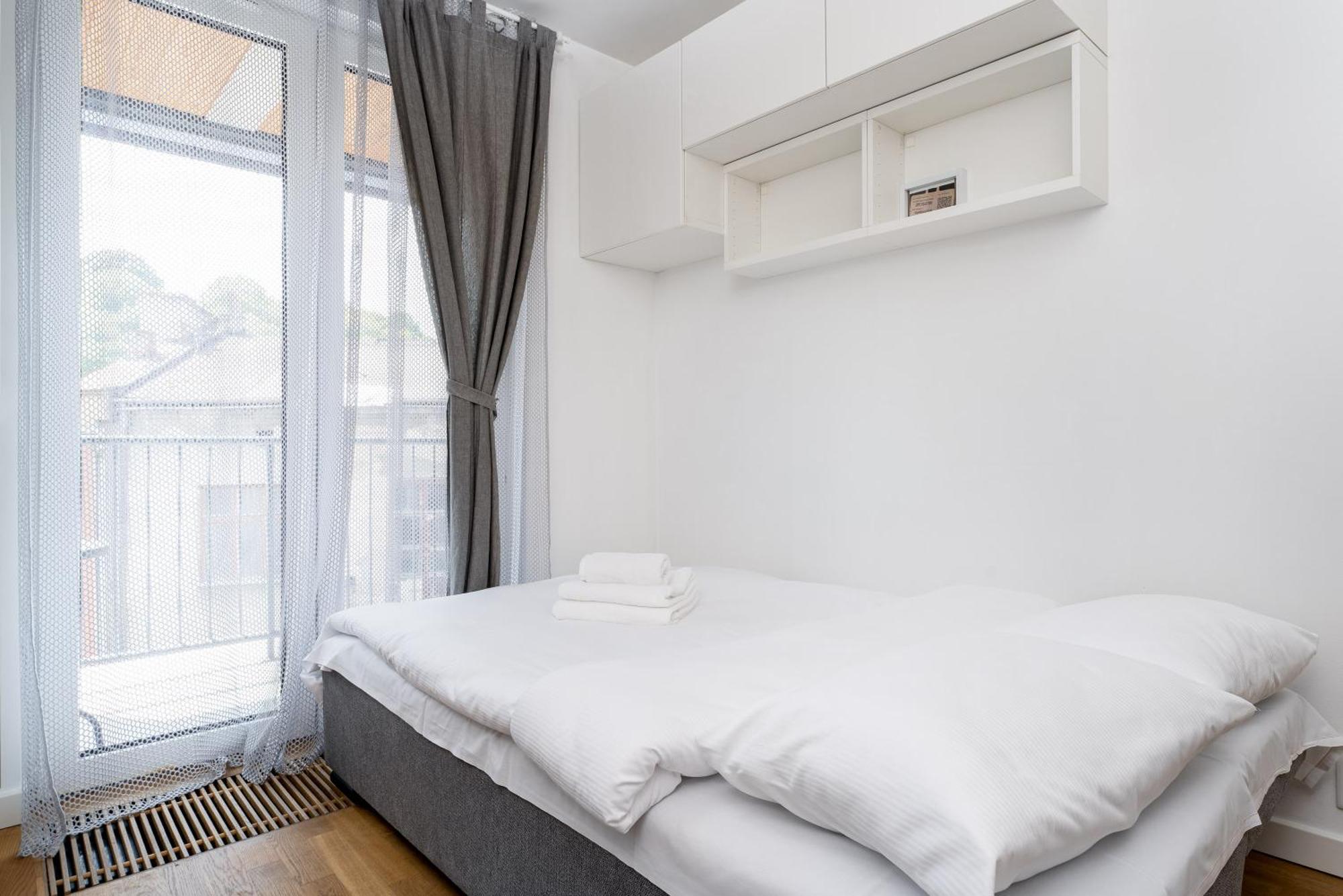 Podgorze With Balcony Apartment