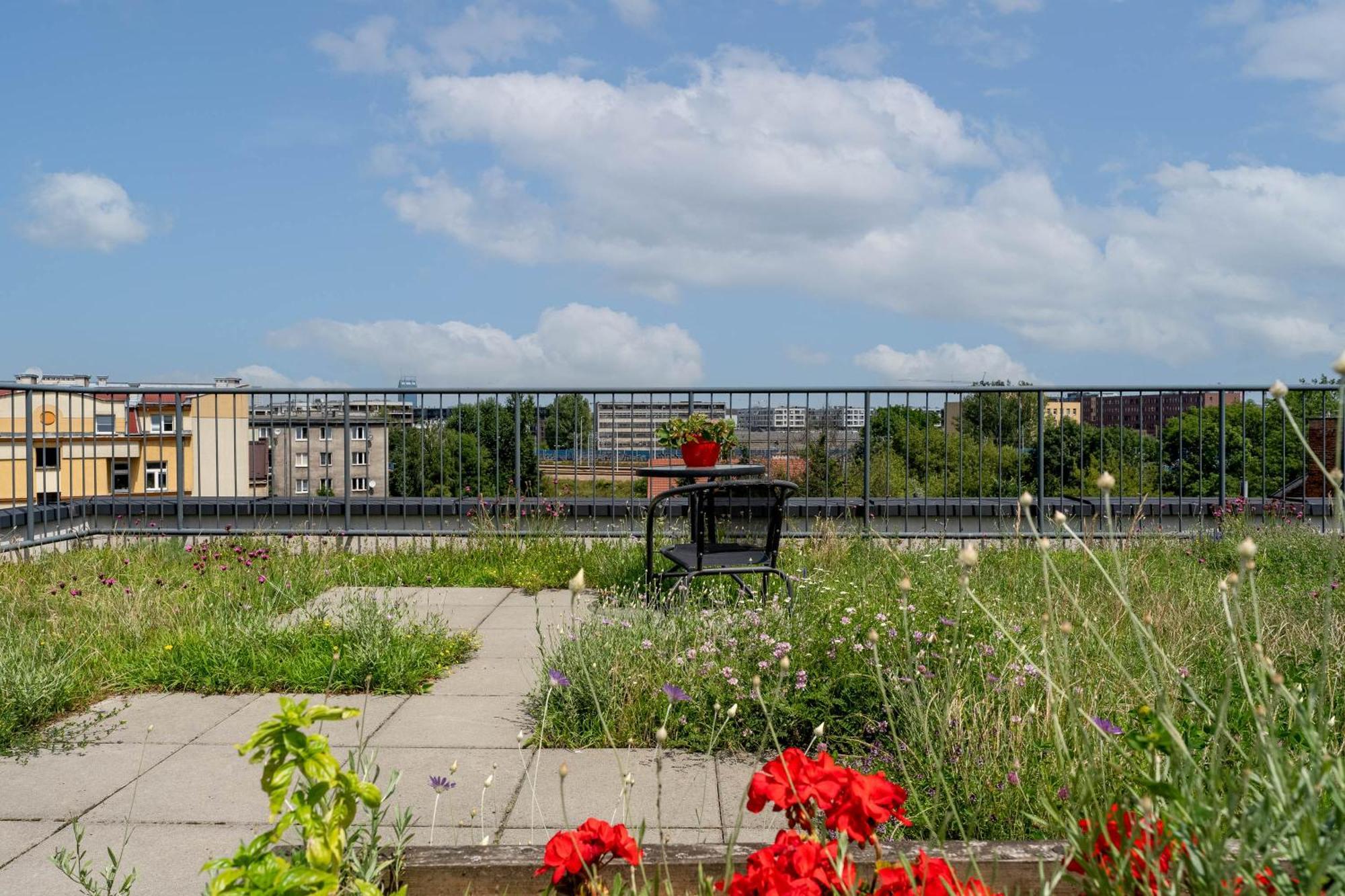 Podgorze With Balcony Apartment *